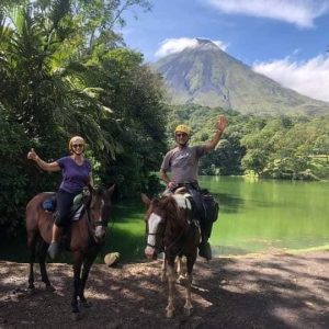 Tour A Caballo Al Volcán Arenal