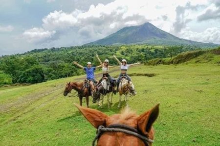 Tour A Caballo Al Volcán Arenal - Imagen 8