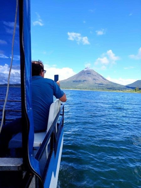 Tour Paseo En Lancha Por El Lago Arenal - Imagen 4