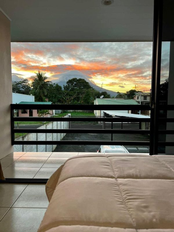 Equipped apartments with volcano views - Imagen 2