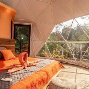 Glamping with volcano view and private jacuzzi