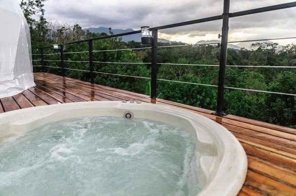 Glamping with volcano view and private jacuzzi - Imagen 10
