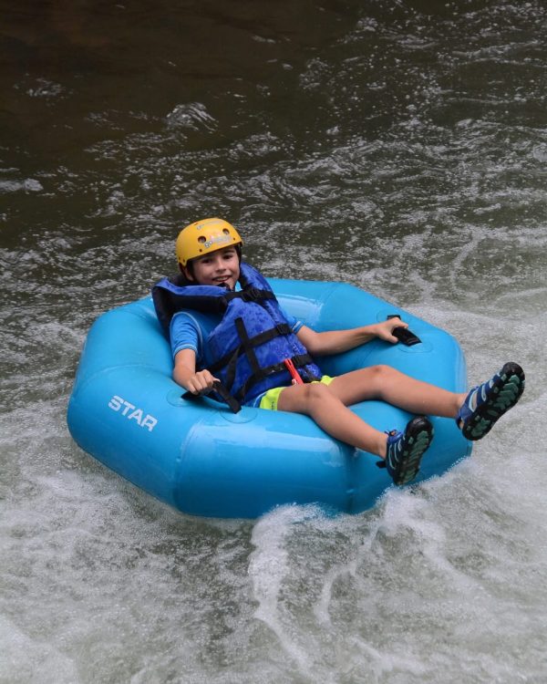 Tubing on the Arenal River - Imagen 3