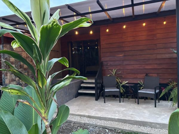 Cabin with jacuzzi and volcano view - Imagen 5
