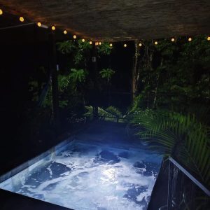 Chalet with private jacuzzi