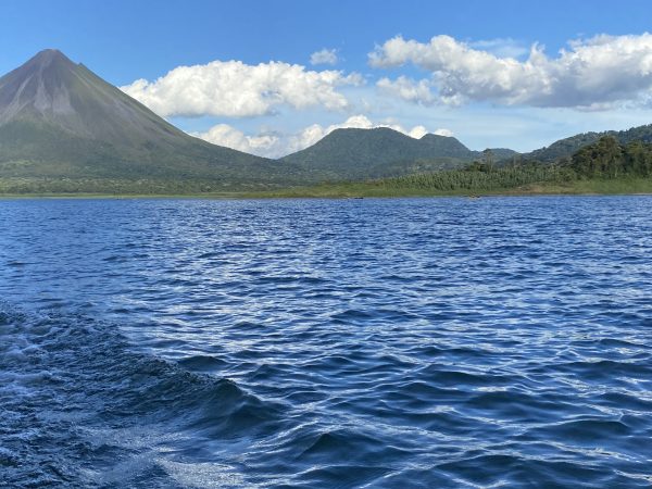 Boat ride on Lake Arenal - Imagen 32