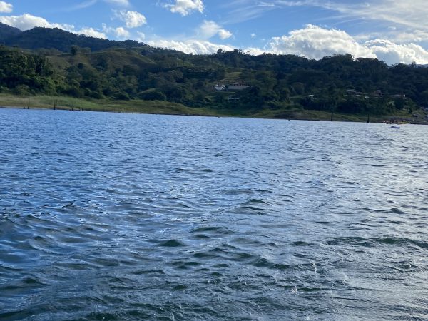 Boat ride on Lake Arenal - Imagen 30