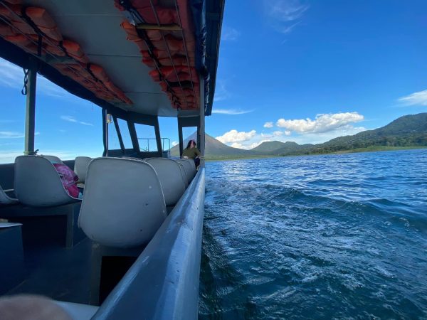 Boat ride on Lake Arenal - Imagen 15