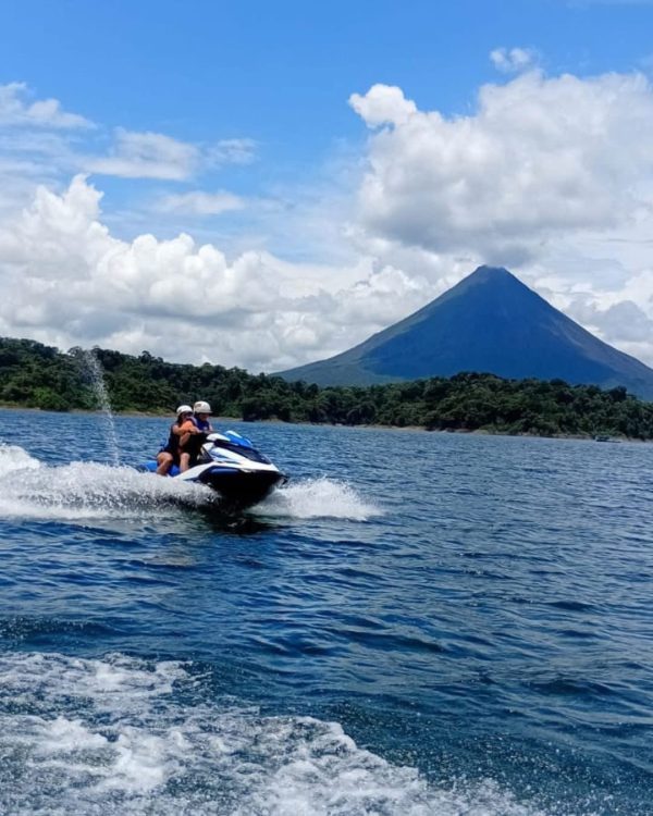 Jet Ski en el Lago Arenal - Imagen 8